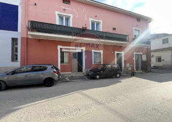 intero fabbricato - Casa semi indipendente Via Elena
 
60-62-64, Mondragone - foto 25