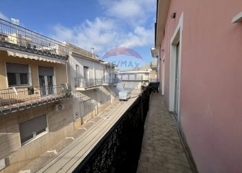 Balcone - Trilocale via Elena
 
62, Mondragone - foto 11