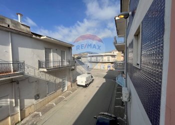 vista dal balcone - Trilocale via Elena
 
62, Mondragone - foto 14