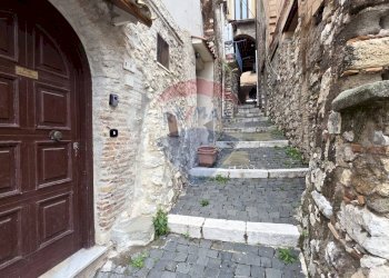 Scale - Bilocale vico vescia
 
8, Minturno - foto 2