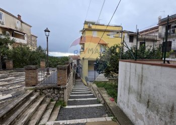 Edificio all\'aperto - Bilocale vico vescia
 
8, Minturno - foto 3