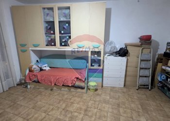 Camera / camera da letto - Bilocale vico vescia
 
8, Minturno - foto 7