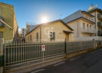 Foto 1 - Villa Via Walter Ghelfi
 
6, Rimini - foto 1