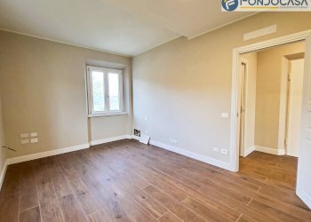 camera da letto - Three-room apartment Via Barsanti
 
66, Seravezza - photo 8