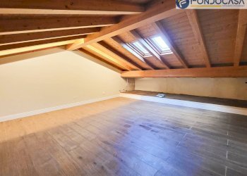 camera matrimoniale - Three-room apartment Via Barsanti
 
66, Seravezza - photo 14