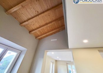 sofitto - Three-room apartment Via Barsanti
 
66, Seravezza - photo 19