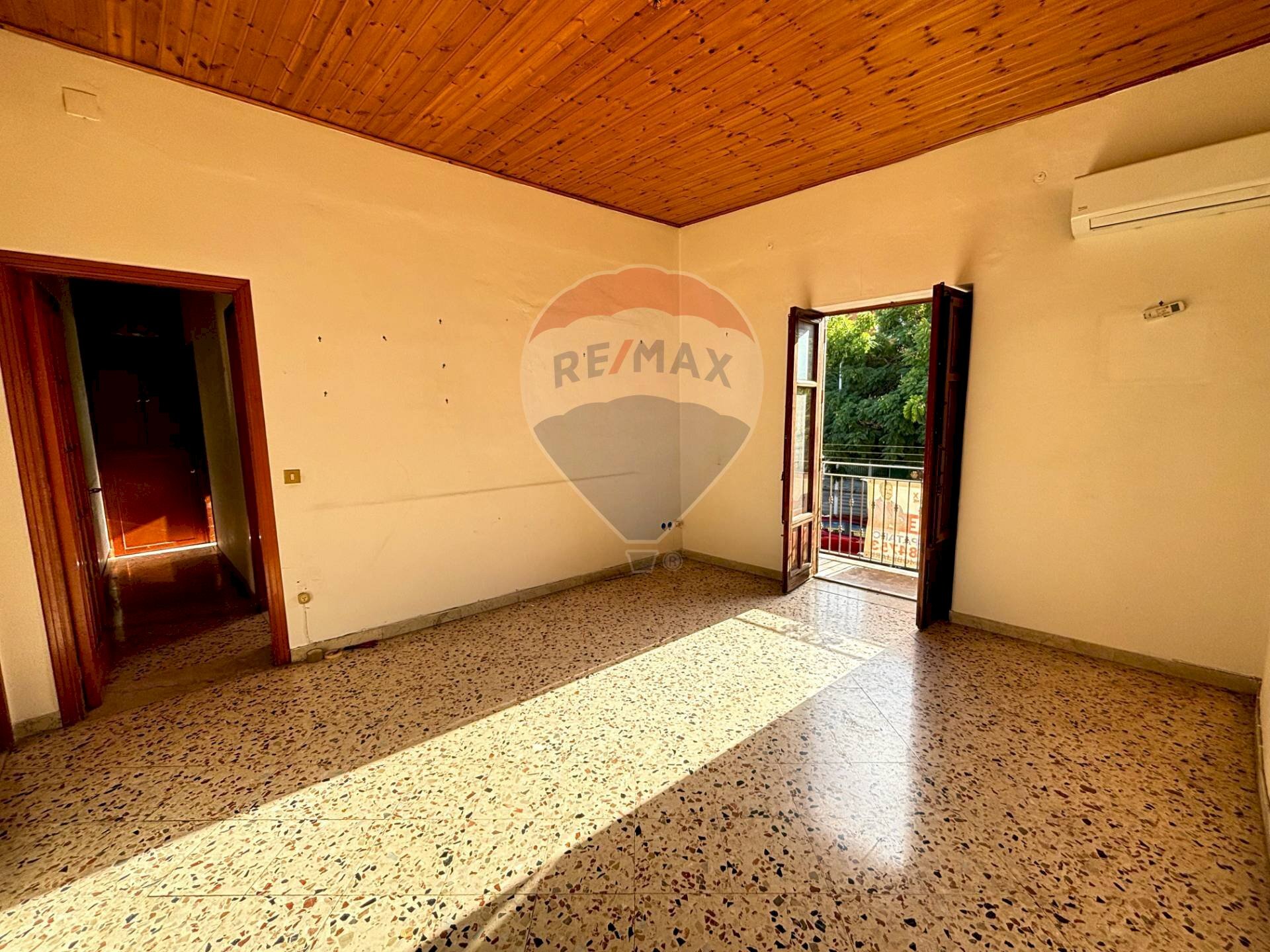 Stanza vuota - Semi-detached house Via Villagrazia
 
93, Palermo - photo 3