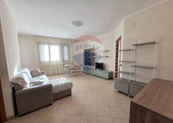 Soggiorno - Trilocale largo delle vittime delle Foibe
 
8, Cosenza - foto 3