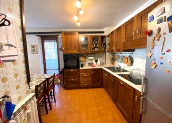 Cucina - Bilocale Località Panorama, 27, Chatillon - foto 6