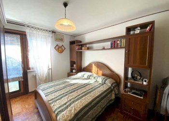 Camera da letto - Bilocale Località Panorama, 27, Chatillon - foto 12