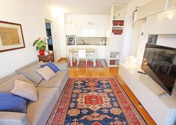 Soggiorno - Three-room apartment via A. Maj, Bergamo - photo 8