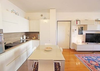 Cucina - Three-room apartment via A. Maj, Bergamo - photo 14