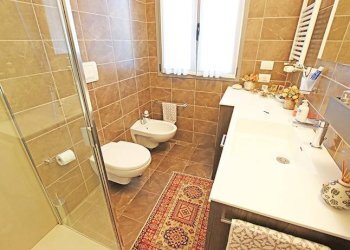 Bagno - Three-room apartment via A. Maj, Bergamo - photo 19