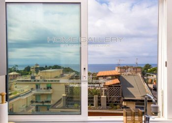 Vista - Attico via Angelo Carrara, Genova (zona Quarto) - foto 7