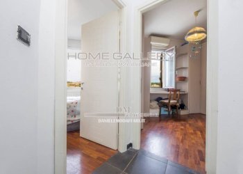 Corridoio - Attico via Angelo Carrara, Genova (zona Quarto) - foto 10