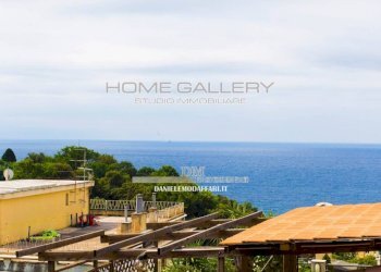 Vista - Attico via Angelo Carrara, Genova (zona Quarto) - foto 3