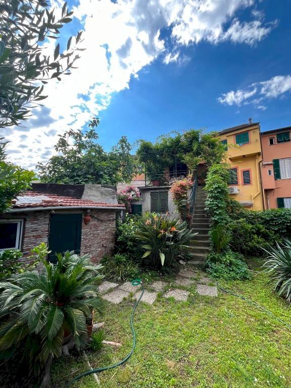Giardino - Appartamento via Edoardo Ghiglini, 96, Arenzano - foto 3