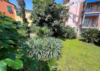 Giardino - Appartamento via Edoardo Ghiglini, 96, Arenzano - foto 11