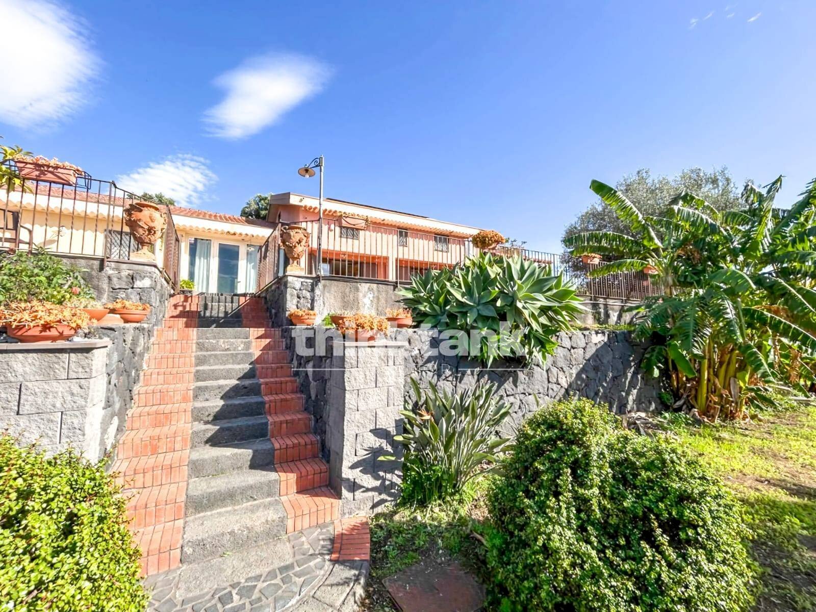 Foto 1 - Villa Via Nizzeti
 
ì, Valverde - foto 1