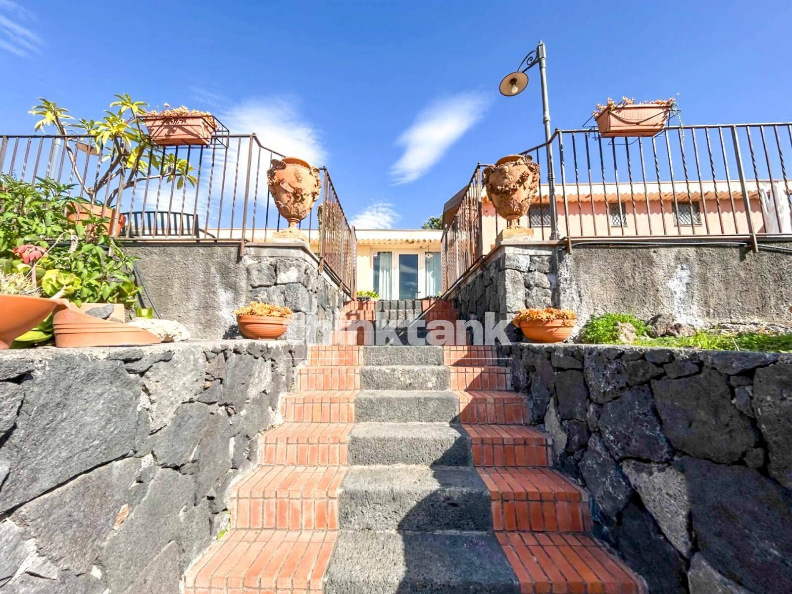 Foto 2 - Villa Via Nizzeti
ì, Valverde - foto 2