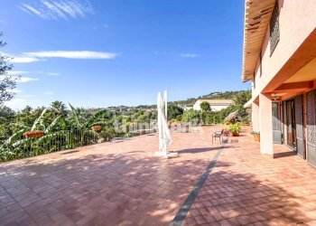 Foto 11 - Villa Via Nizzeti
 
ì, Valverde - foto 11