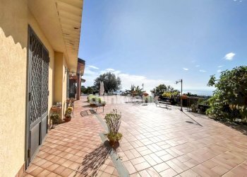 Foto 12 - Villa Via Nizzeti
 
ì, Valverde - foto 12