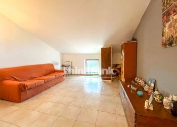 Foto 32 - Villa Via Nizzeti
 
ì, Valverde - foto 32