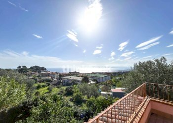 Foto 36 - Villa Via Nizzeti
 
ì, Valverde - foto 36