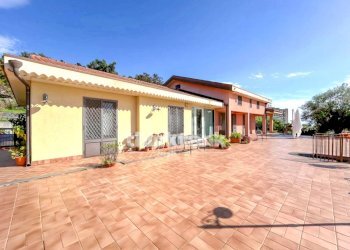 Foto 56 - Villa Via Nizzeti
 
ì, Valverde - foto 56