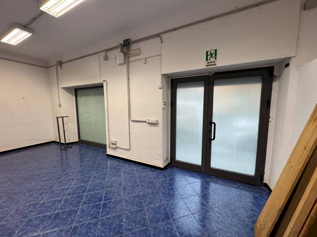 Interno non residenziale - Attività Commerciale via Parma, Genova (zona Pegli) - foto 3