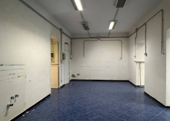 Interno non residenziale - Attività Commerciale via Parma, Genova (zona Pegli) - foto 5