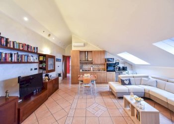 Salone - Trilocale corso Giacomo Puccini, 27/2, Venaria Reale - foto 7