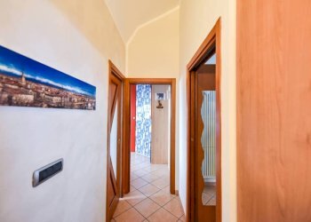 Corridoio - Trilocale corso Giacomo Puccini, 27/2, Venaria Reale - foto 8