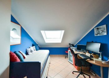 Camera da letto - Trilocale corso Giacomo Puccini, 27/2, Venaria Reale - foto 10