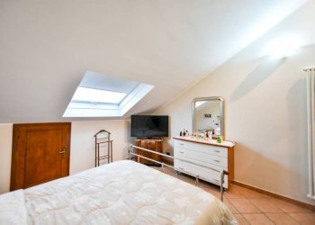 Camera da letto - Trilocale corso Giacomo Puccini, 27/2, Venaria Reale - foto 18