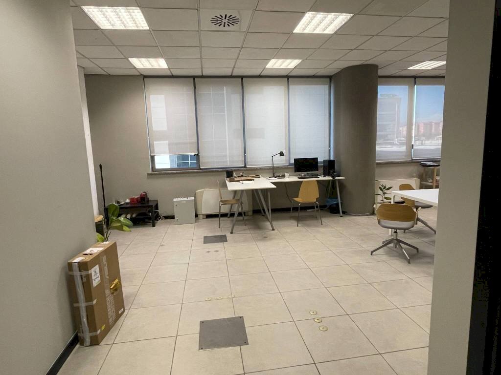 Ufficio - Office strada del Drosso, 33, Torino (neighborhood Mirafiori Sud) - photo 1