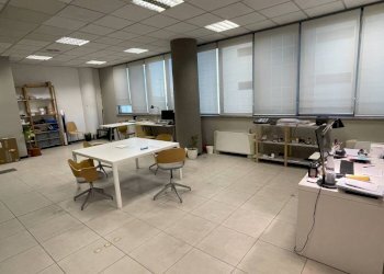 Ufficio - Office strada del Drosso, 33, Torino (neighborhood Mirafiori Sud) - photo 2