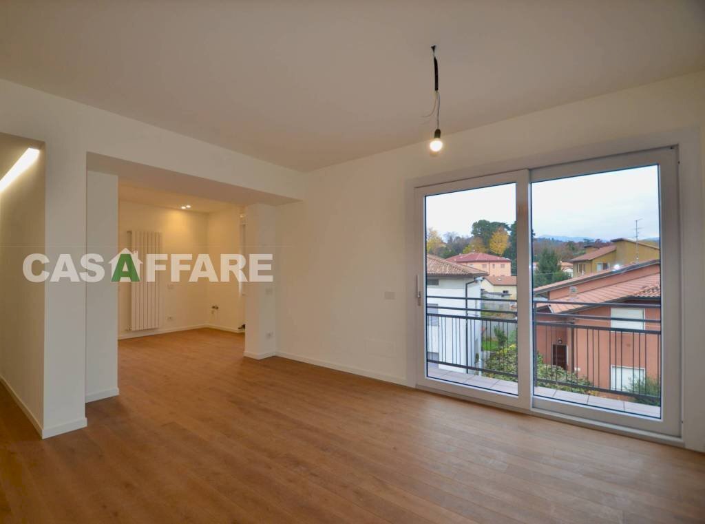 Sala da pranzo - Quadrilocale via Repubblica, Curno - foto 2