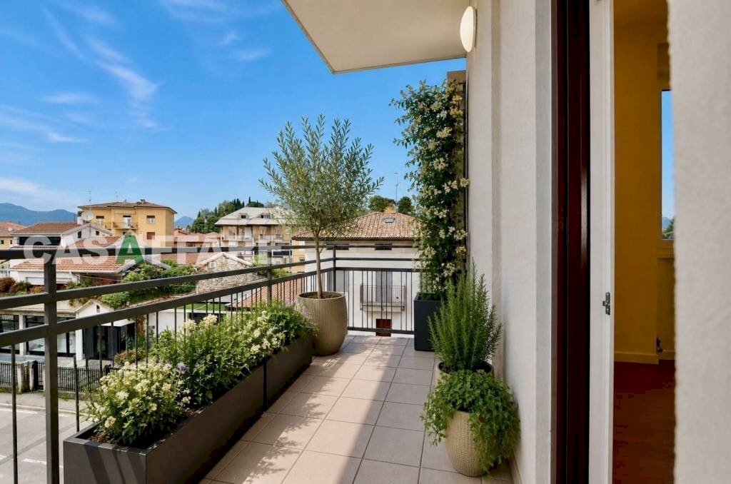 Terrazzo - Four-room apartment via Repubblica, Curno - photo 3