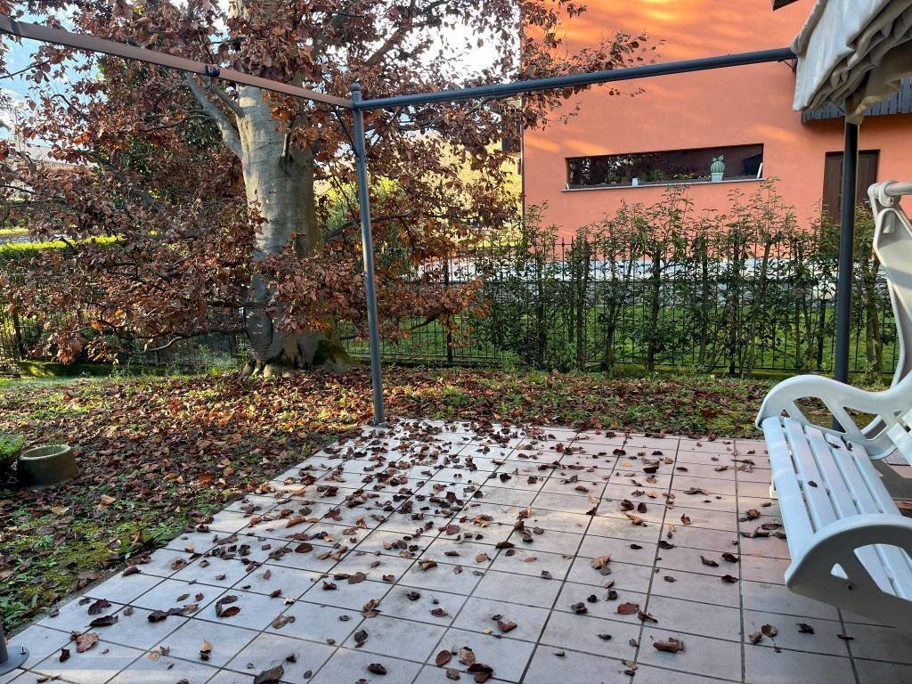 Giardino - Villa via Valeriana, 60, Sondrio - foto 3