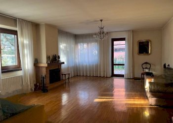 Salone - Villa via Valeriana, 60, Sondrio - foto 1