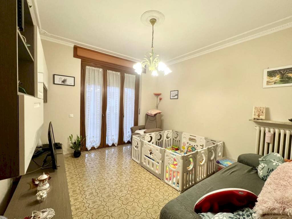 Salone - Quadrilocale via Maurizio Antonio Zumaglini, 3, Verrone - foto 1