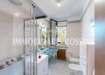 Bagno - Trilocale via Gilberto Govi, 23, Varese (zona Bobbiate) - foto 21