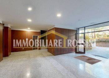 Interno palazzo - Trilocale via Gilberto Govi, 23, Varese (zona Bobbiate) - foto 30