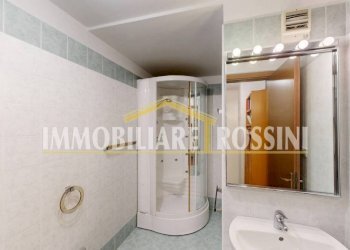 Bagno - Trilocale via Gilberto Govi, 23, Varese (zona Bobbiate) - foto 39