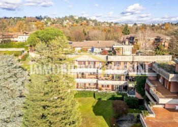 Vista - Trilocale via Gilberto Govi, 23, Varese (zona Bobbiate) - foto 5