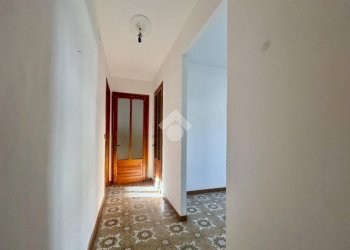 Three-room apartment Via Achille Grandi, Condove - photo 2