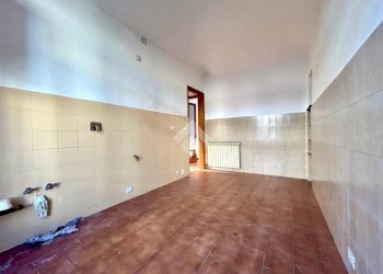 Three-room apartment Via Achille Grandi, Condove - photo 3