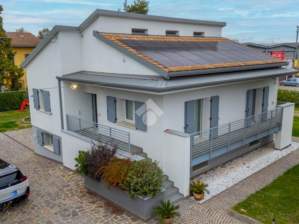 Villa Via G. Marconi, Cadelbosco di Sopra - foto 1