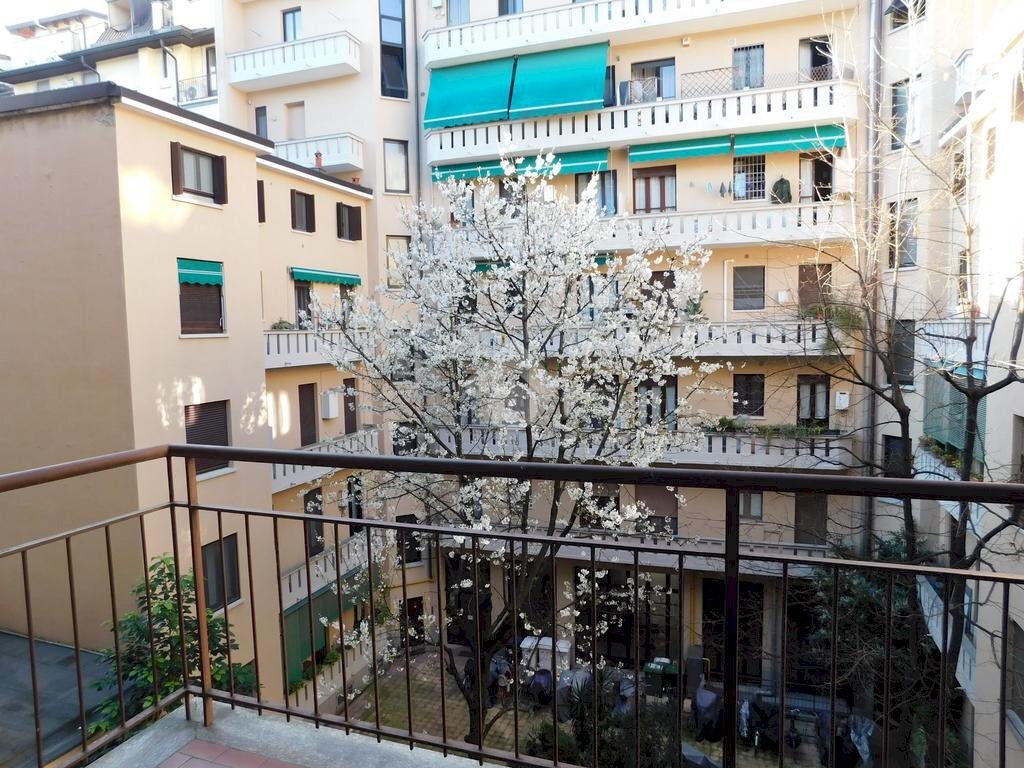 Two-room apartment Via valparaiso, Milano (neighborhood Solari) - photo 2